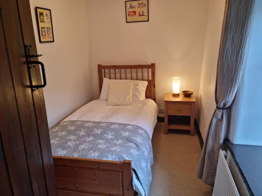 Peak District - 1 Harrow Cottage - Great Longstone Экстерьер фото