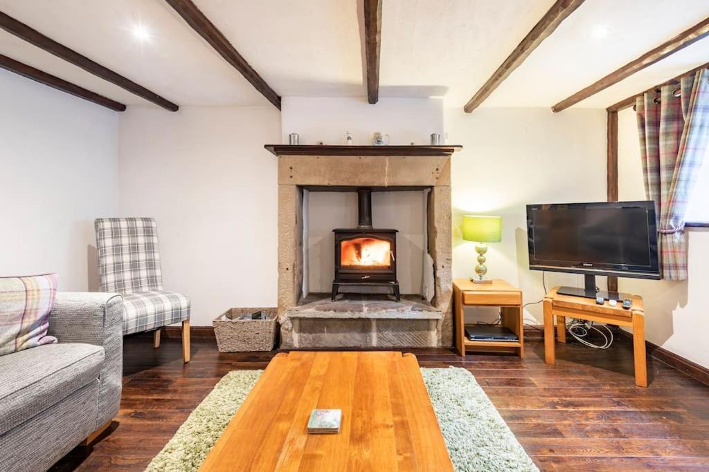 Peak District - 1 Harrow Cottage - Great Longstone Экстерьер фото